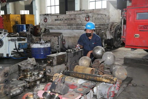 塔山煤礦公司 修舊利廢，舊機動車變“金礦”